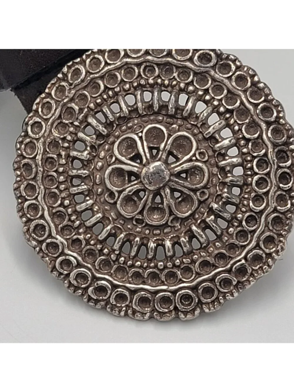 Vtg Y2K Western/Boho Brown Leather Belt With Decorative Silver Buckle & Embroide